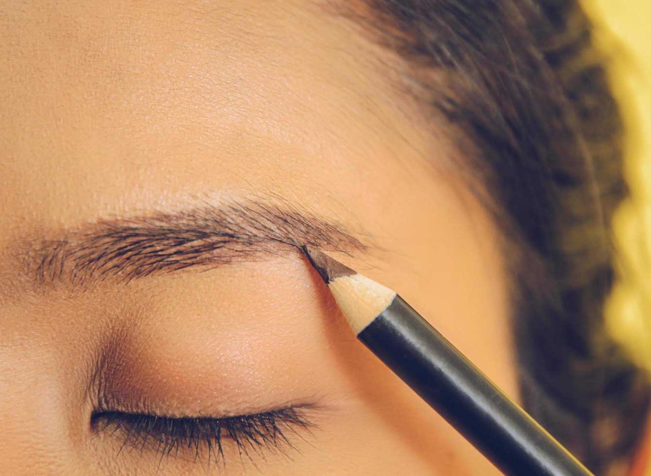 Conseils d'expert pour un choix éclairé de votre crayon à sourcils !