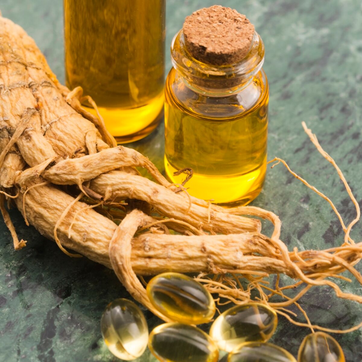 Découvrez les bienfaits du ginseng et du Swertia Japonica pour des cils et sourcils éblouissants