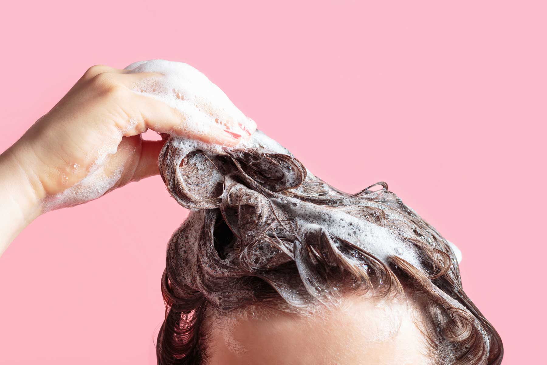 3 signes révélateurs pour changer de shampoing